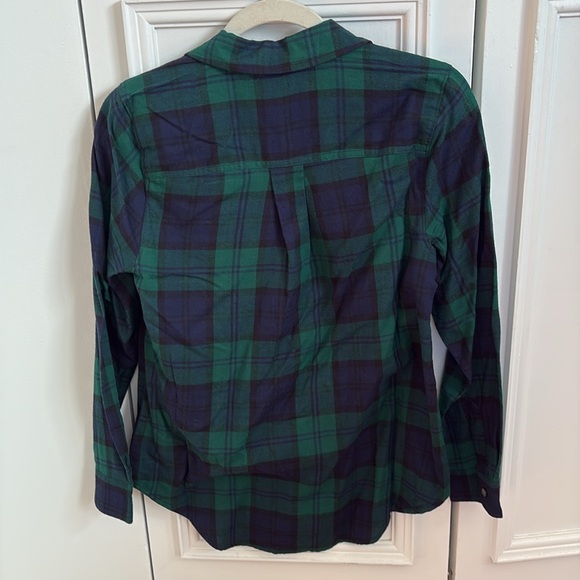 NWT PLAID BUTTON-UP - Picture 2 of 4